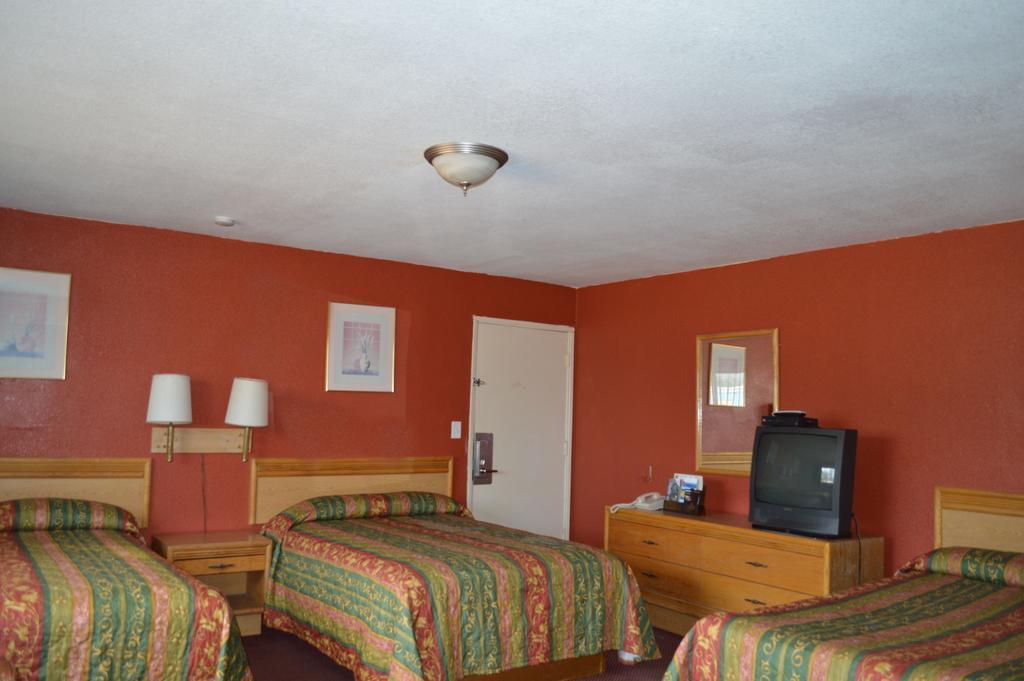 Rodeway Inn & Suites Blythe I-10 Zewnętrze zdjęcie