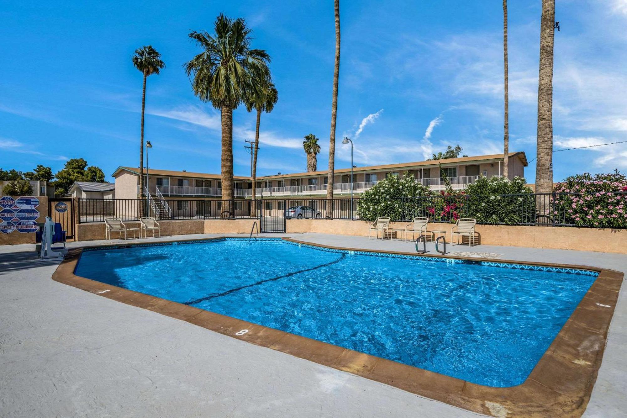 Rodeway Inn & Suites Blythe I-10 Zewnętrze zdjęcie