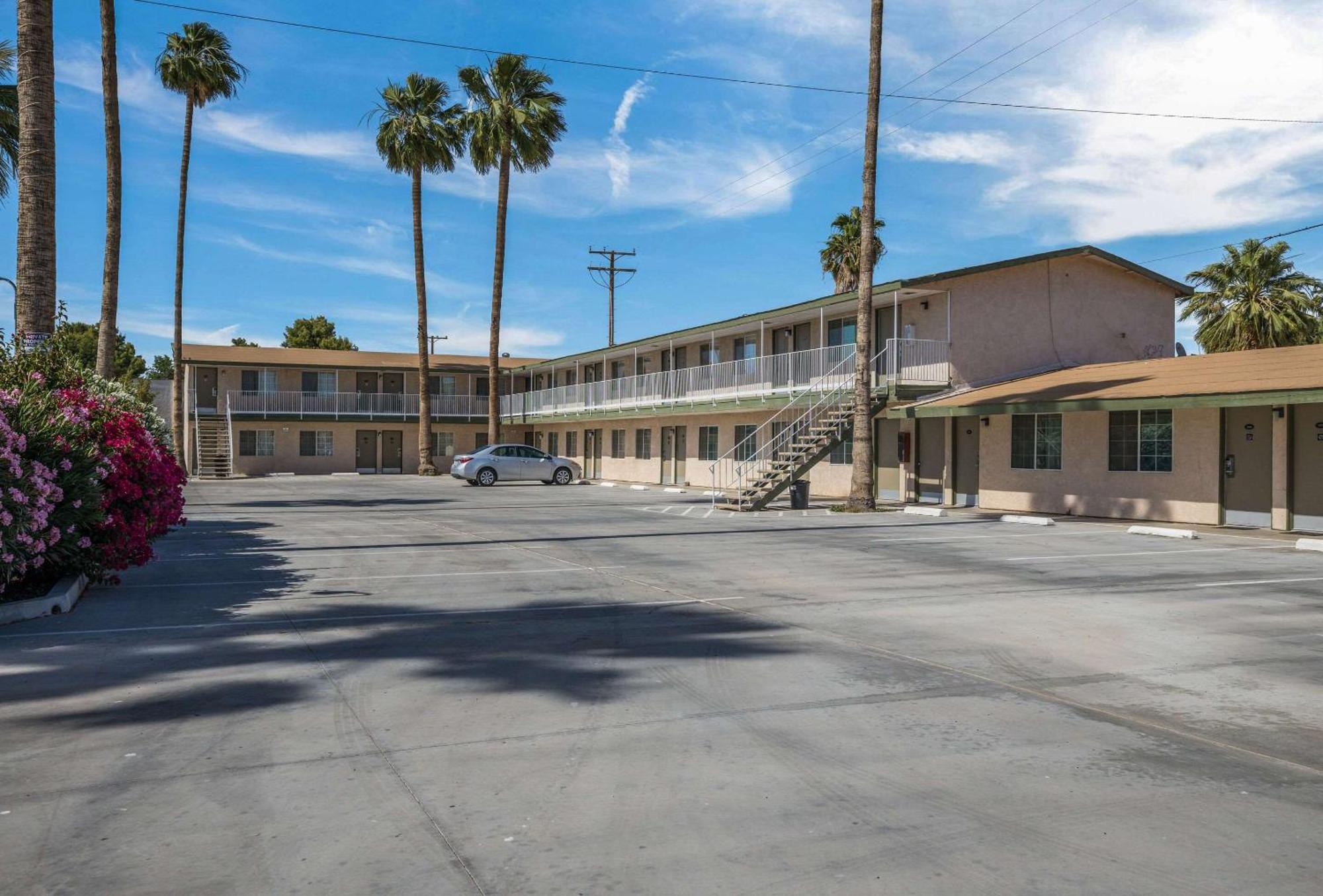 Rodeway Inn & Suites Blythe I-10 Zewnętrze zdjęcie