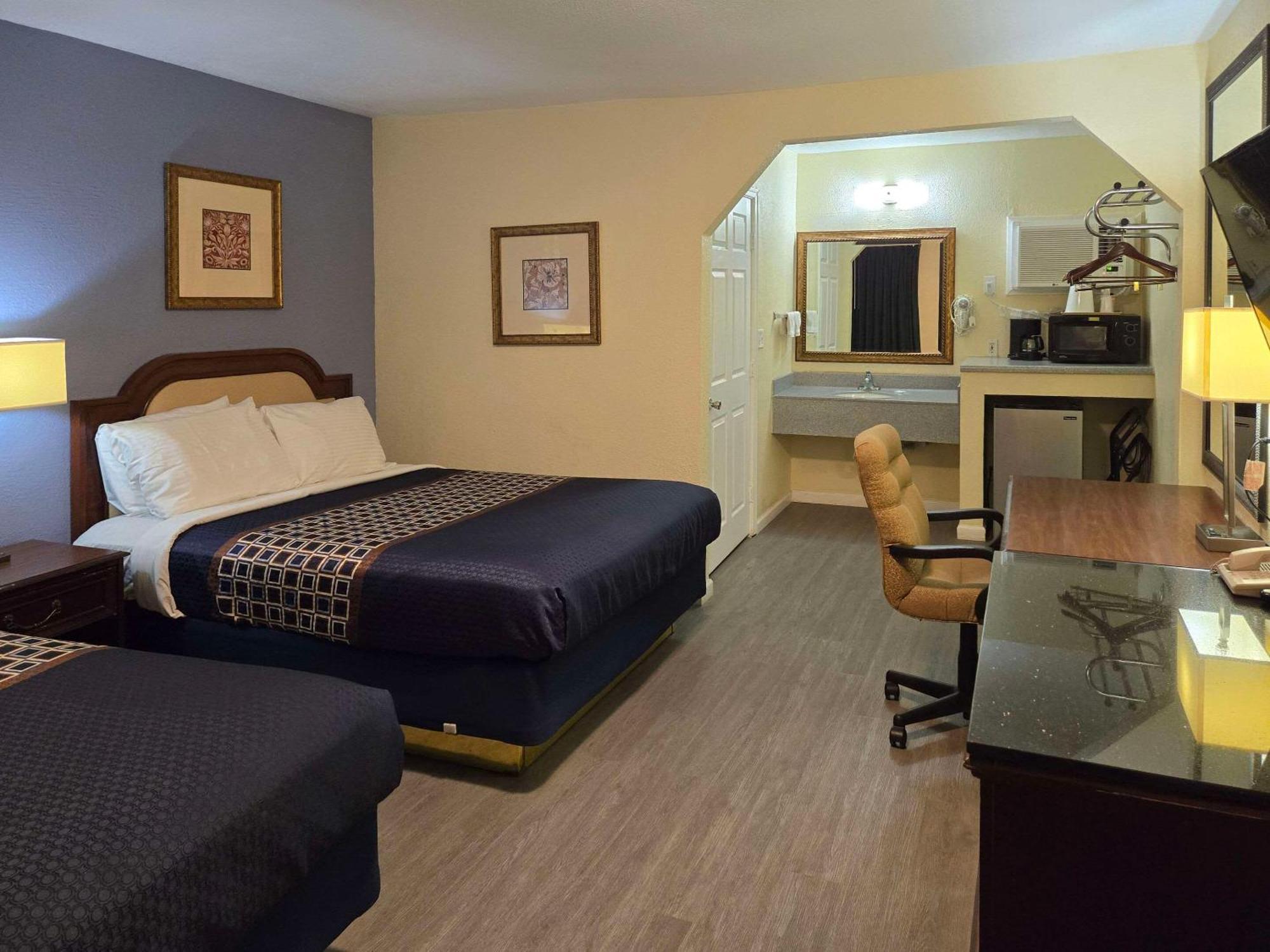 Rodeway Inn & Suites Blythe I-10 Zewnętrze zdjęcie