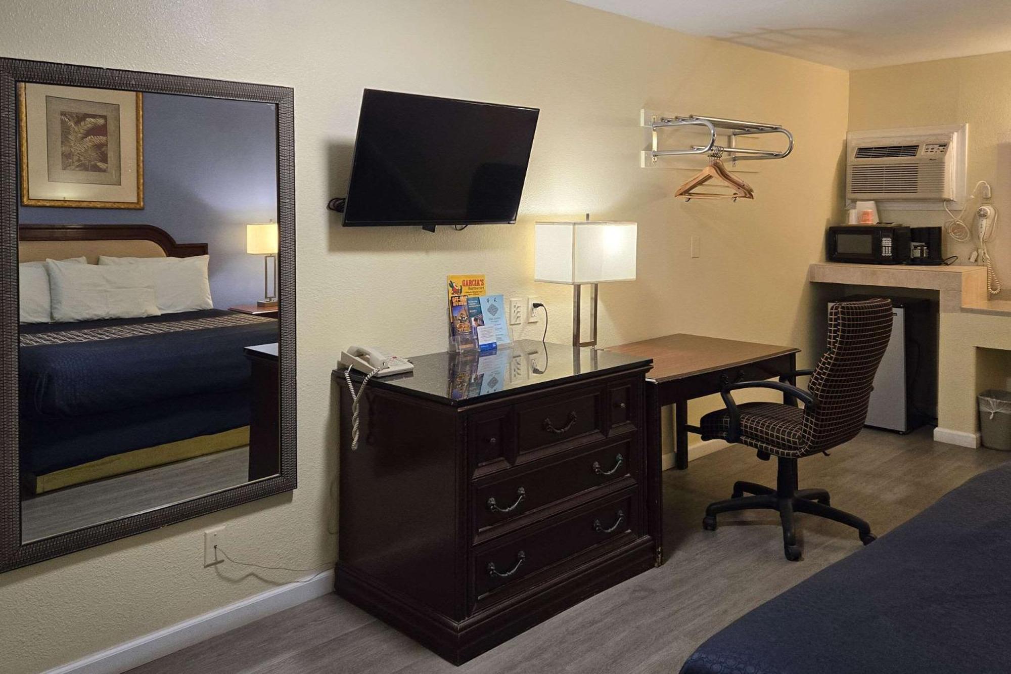 Rodeway Inn & Suites Blythe I-10 Zewnętrze zdjęcie