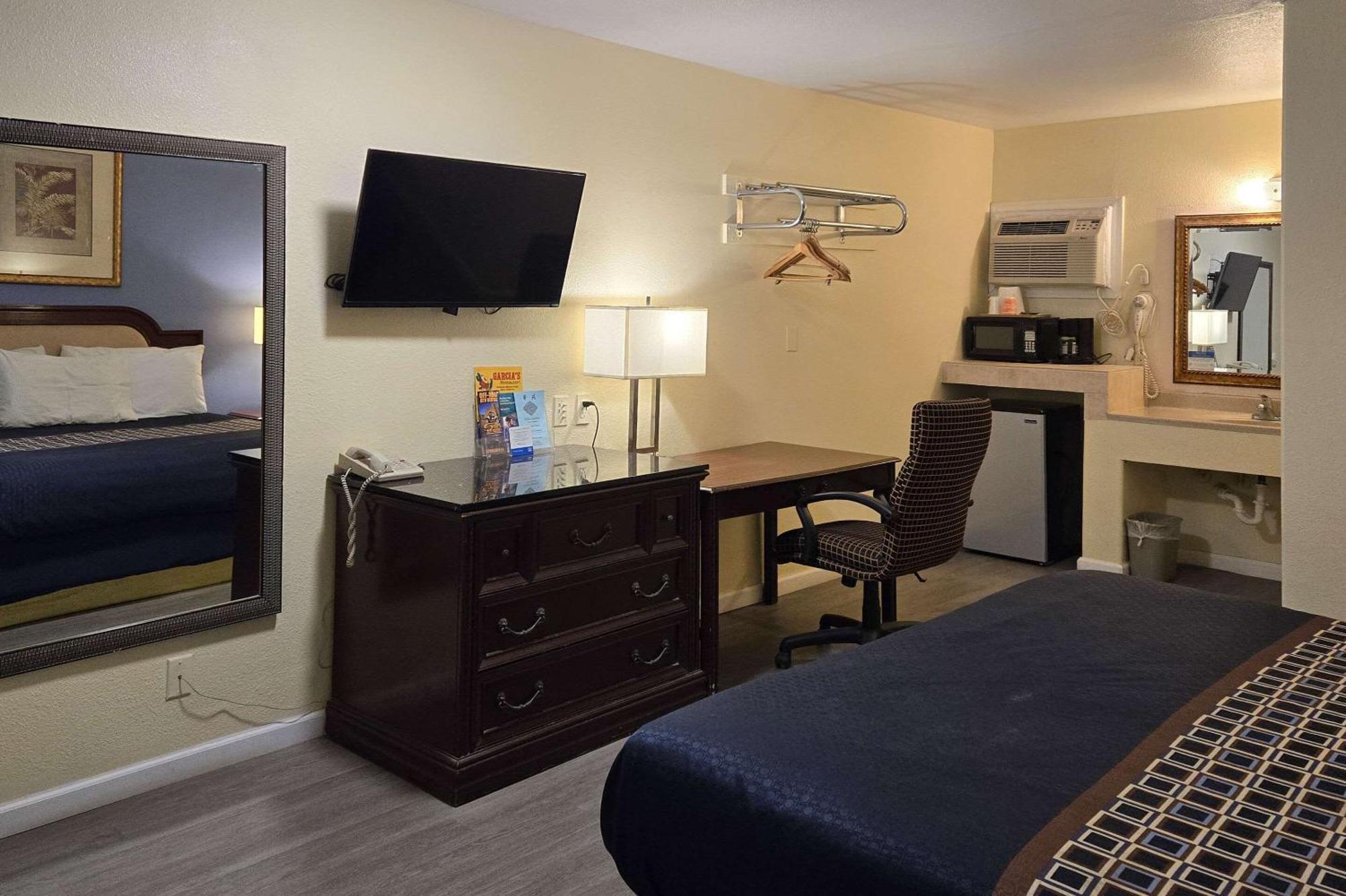 Rodeway Inn & Suites Blythe I-10 Zewnętrze zdjęcie
