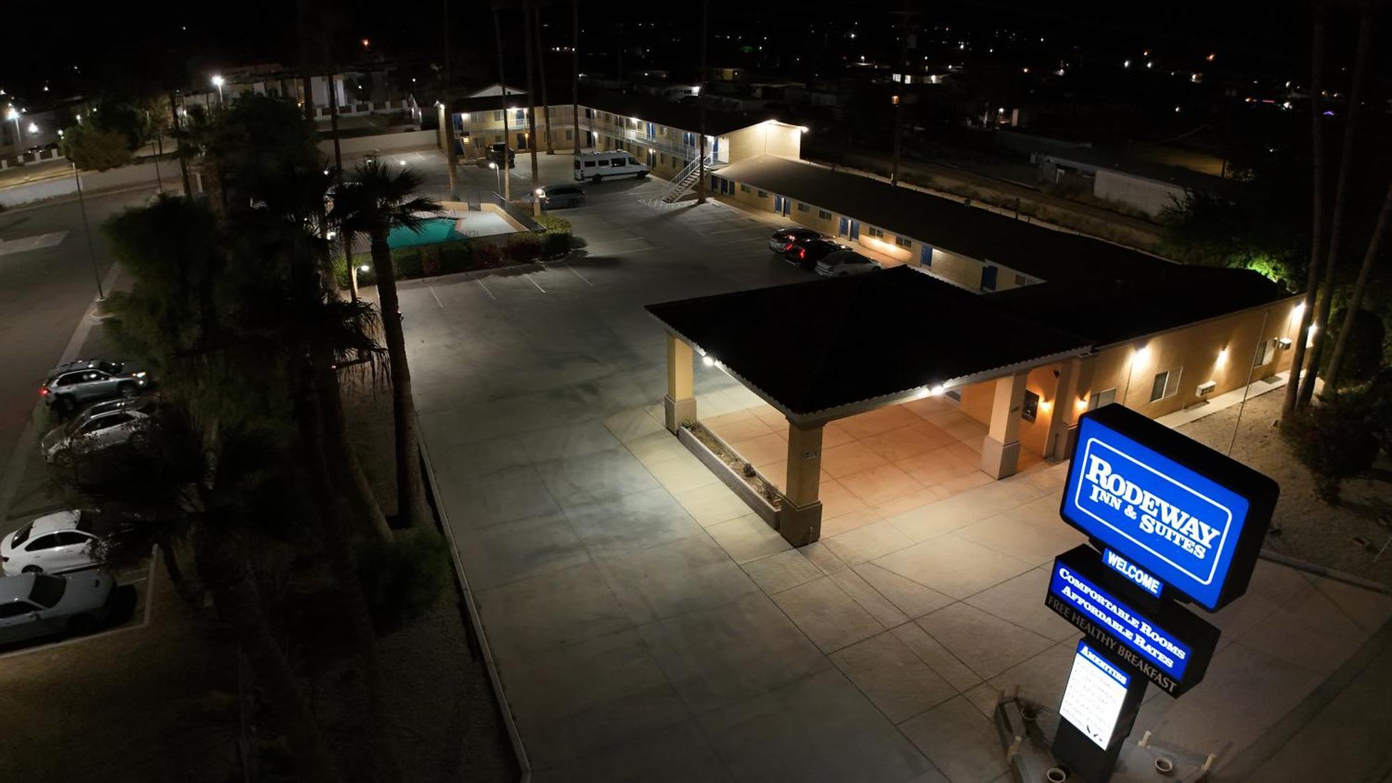 Rodeway Inn & Suites Blythe I-10 Zewnętrze zdjęcie